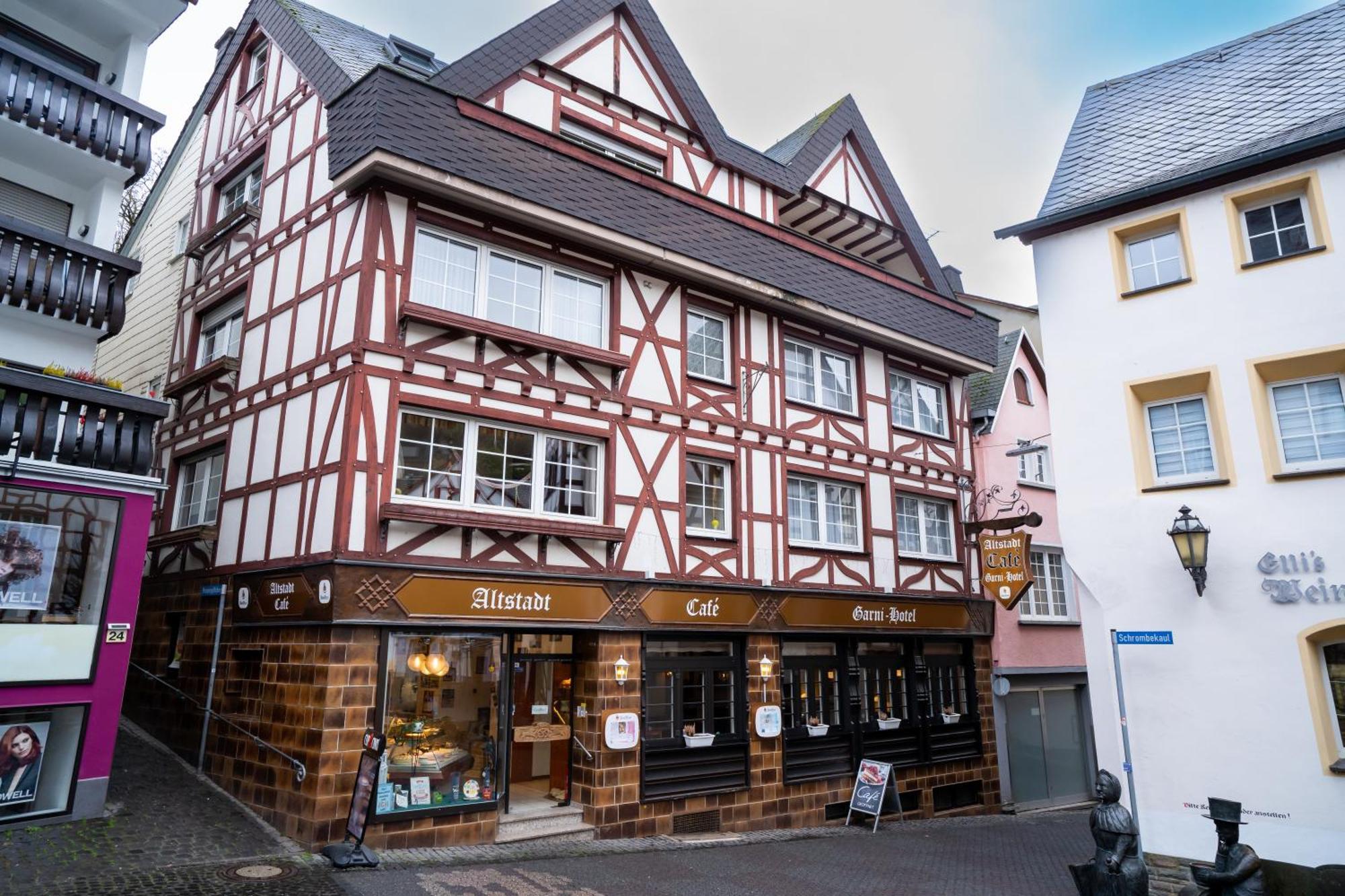 Altstadt Hotel Cochem Exterior foto