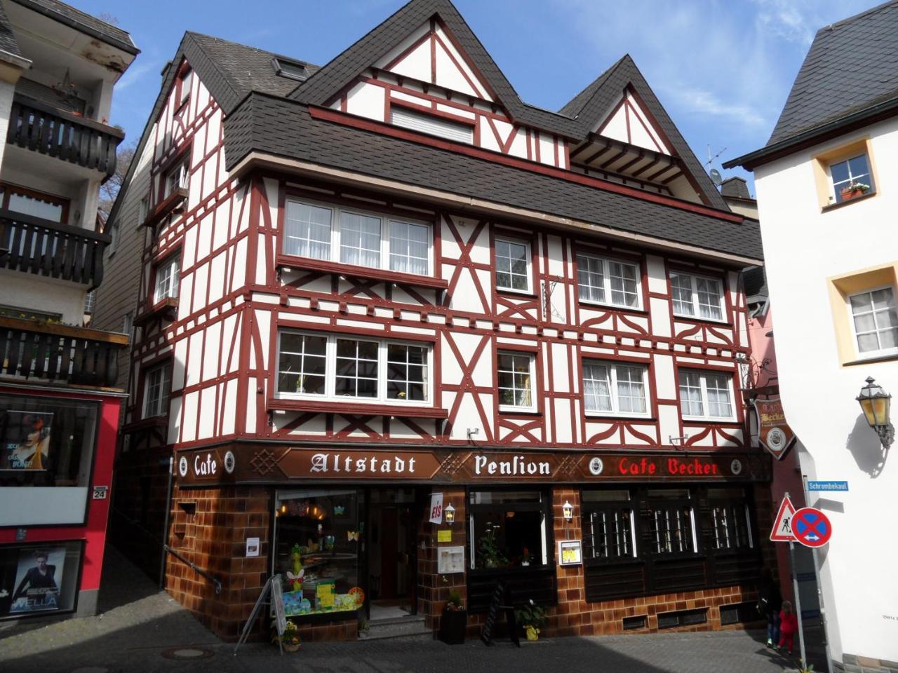 Altstadt Hotel Cochem Exterior foto